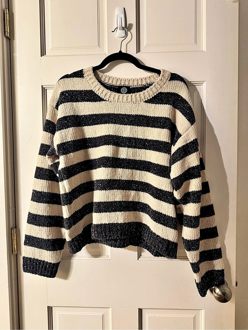 NWOT Bobeau Chenille Shine Striped Metallic Sweater Black Cream Size M